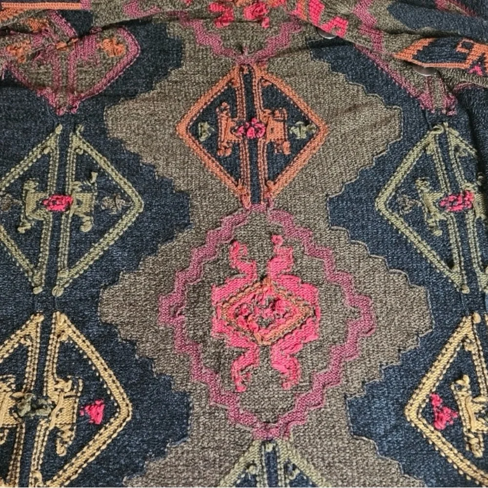 Chico’s Design Women Aztec Long buttoned down Sweater - Picture 6 of 11